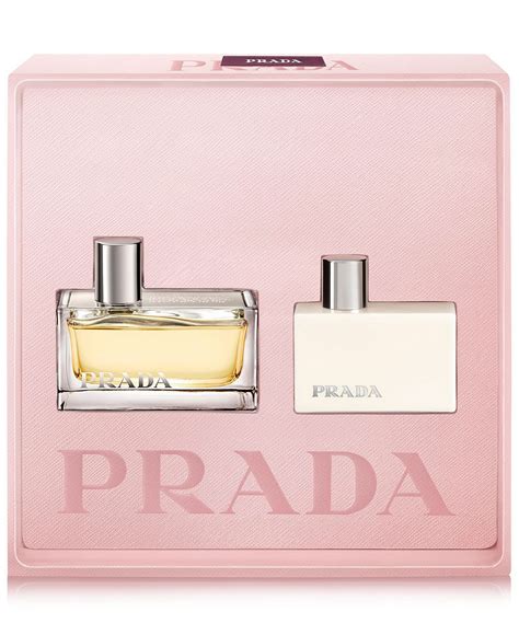 Prada Amber Classic Gift Set | PERFUMES, ADS, & BOTTLES | Pinterest ...