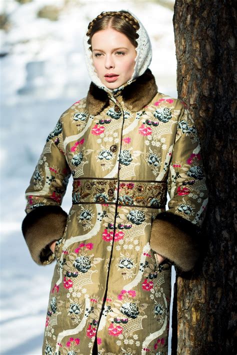 Russian style, Anna Bakhareva`s styling | Модные стили, Высокая уличная ...