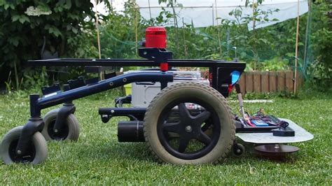 RC DIY lawn mower - YouTube