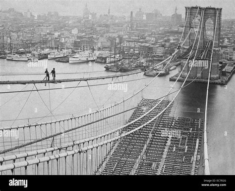 Brooklyn bridge construction 1883 hi-res stock photography and images - Alamy