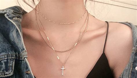 17 Popular Cross Necklace for Teenage Girl In 2024 - A Fashion Blog