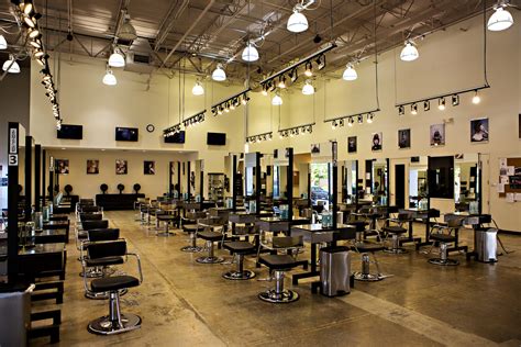 Top Cosmetology Schools in the World – TopTeny Magazine