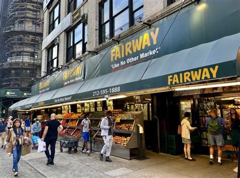 FAIRWAY MARKET - Updated December 2024 - 226 Photos & 621 Reviews ...