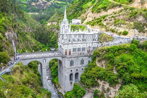 7 Photos to inspire you to visit Las Lajas Sanctuary in Colombia