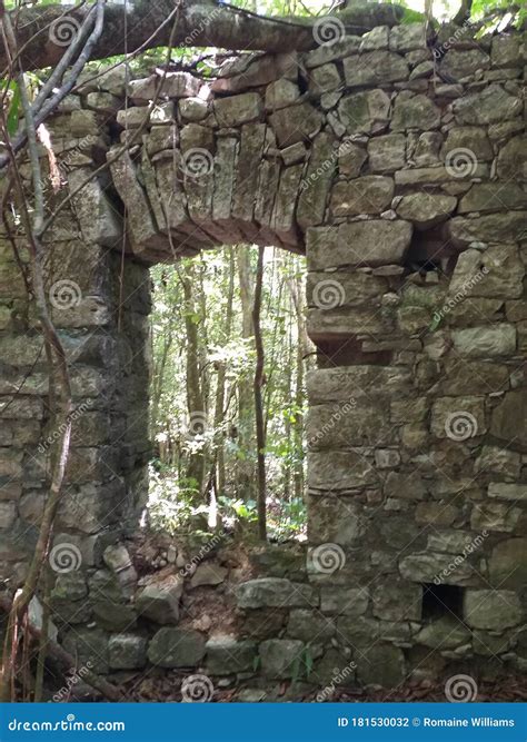 History of the Jamaican Maroons Stock Photo - Image of rustic, maroons ...