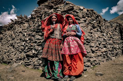 People of Afghanistan: Intimate Portraits of a Forgotten People with ...