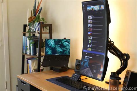 The Best Way To Arrange Dual Monitors - And Which To Avoid