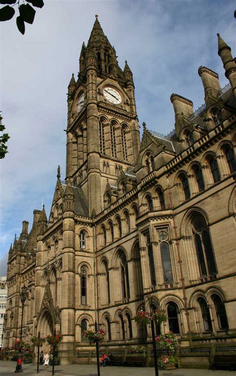 » Manchester-Town-Hall - MULE