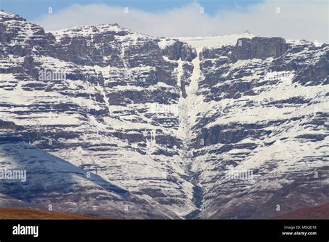 Drakensberg Mountains with snow, South Africa Stock Photo - Alamy