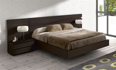 Lacquered Made in Spain Wood High End Platform Bed with Wave Design ...