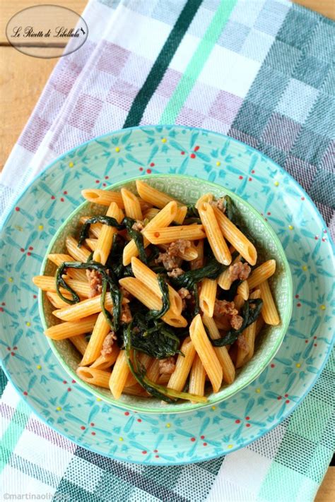 Pasta con cicoria e salsiccia - Le Ricette di Libellula