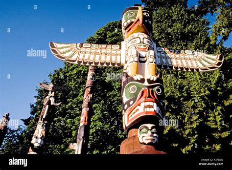 Totem-poles in Stanley Park, Vancouver, Canada Stock Photo - Alamy