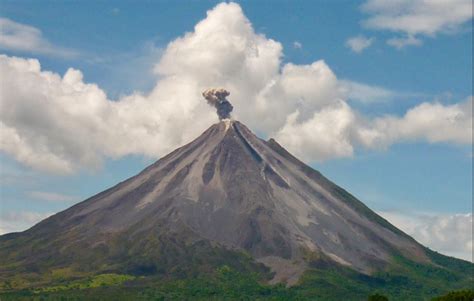 Geochemistry, Petrology and Volcanology | Cornell Engineering