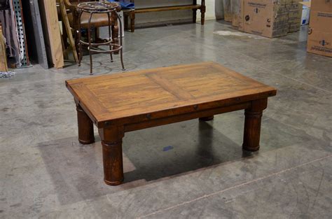 Traditional Old World Coffee Table - Demejico