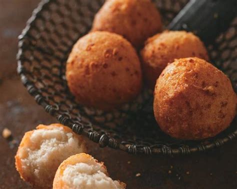 Long John Silver's Hush Puppies recipe