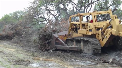 BIG D9G Bulldozer Working - YouTube