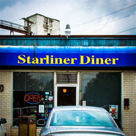 Starliner Diner Front