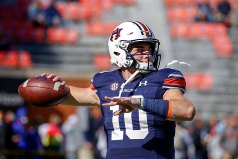 Auburn quarterback Bo Nix to undergo ankle surgery - al.com