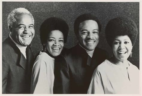 10 Best The Staple Singers Songs of All Time - Singersroom.com