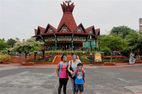 Stay, Stray, Play and Feast: Dufan is Fun; Jakarta, Indonesia Series 4