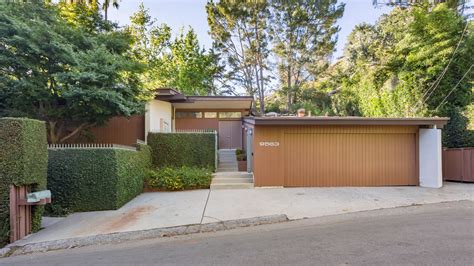 Beverly Crest midcentury modern with time capsule feel seeks $2.7M - Curbed LA