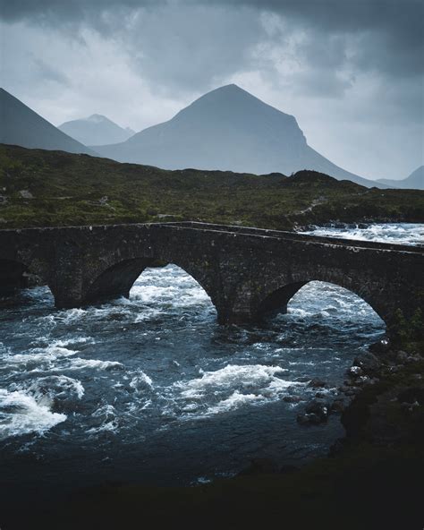 Sligachan Old Bridge & River Sligachan | Explorest