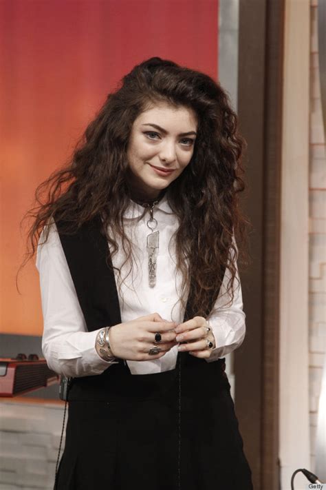 Another Reason To Be Jealous Of Lorde's Hair: She Can Go 6 Weeks ...