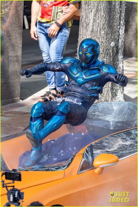 Xolo Maridueña shows off full Blue Beetle movie costume
