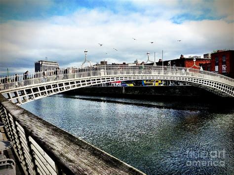 Ha'penny Bridge Photograph by Teresa Roberts | Fine Art America