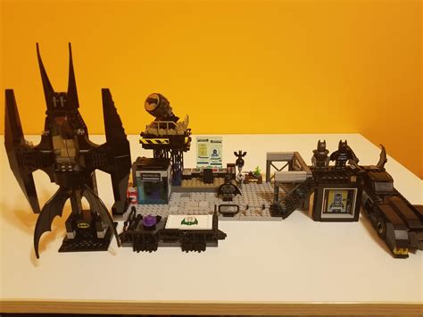 Lego batcave MOC : r/lego