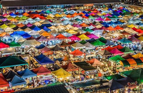 The 5 best night markets in Bangkok | The 500 Hidden Secrets