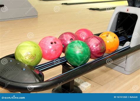 Tenpin Bowling Balls Royalty Free Stock Photos - Image: 16741268