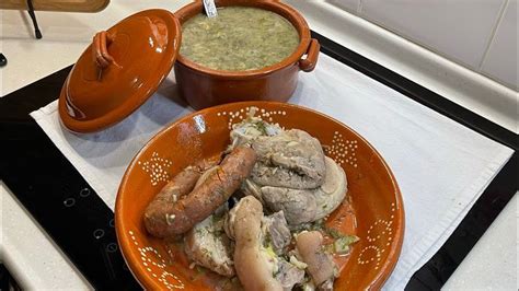 Sopa de funcho à moda antiga in 2024 | Portuguese recipes, Food, Chicken