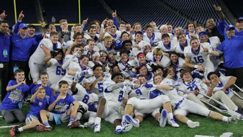 Grand Rapids Catholic Central wins Division 4 state title | WOODTV.com