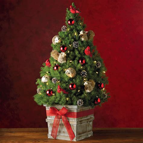 Mini Decorated Christmas Tree By Post - Outdoor Holiday Decorating Idea ...