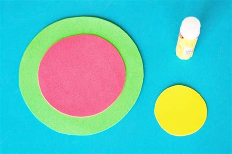 Circles Lollipop | Kids' Crafts | Fun Craft Ideas | FirstPalette.com