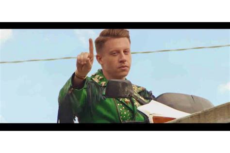 Macklemore Performs “Downtown” at the 2015 MTV Video Music Award - XXL