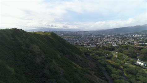 Diamond Head Crater aerial view, Oahu, Hawaii 2573849 Stock Video at ...