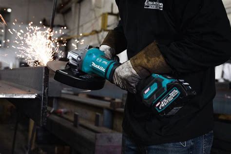 Makita Corded Angle Grinder: 9 Wheel Dia, 6,600 RPM, 5/8-11 Spindle ...