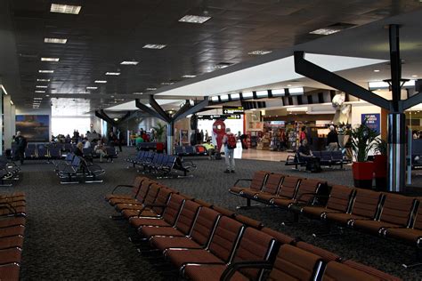 Inside the departure level of Melbourne Airport terminal 2… | Flickr