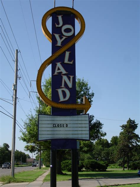 Urban Exploration Blog: The Abandoned Joyland