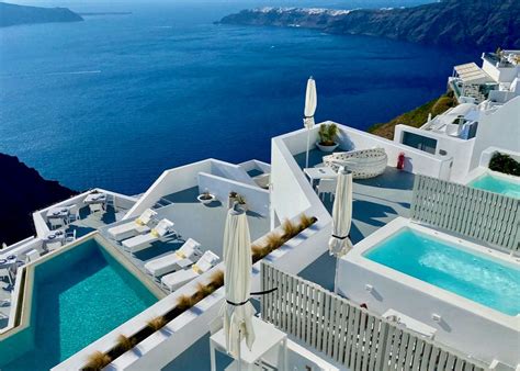 5 Best Luxury Hotels in Santorini - SantoriniDave.com