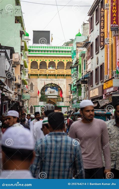 Ancient Sufi Tomb of Sufi Saint Khawaja Moinuddin Chishti Dargah at Day Editorial Stock Image ...