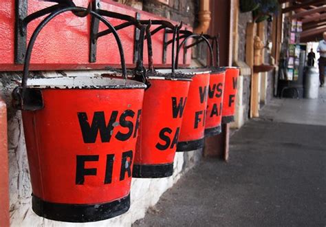 Fire buckets | Fire buckets on the platform at Minehead Rail… | Flickr