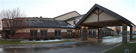 C'Mon Inn Grand Forks - Compare Deals