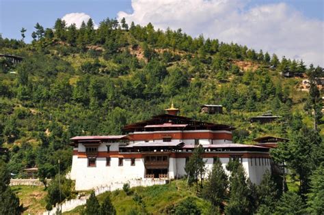 Bhutantoday: Bhutan - Bhutan Travel Experience and the Asian Switzerland