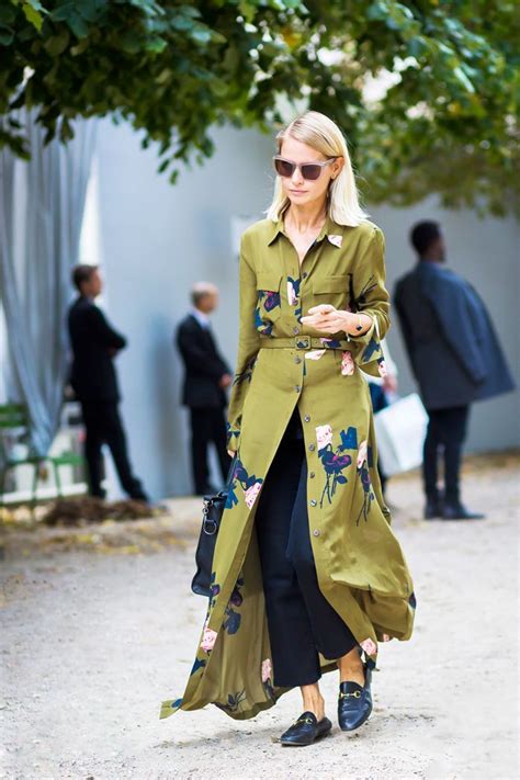 7 Outfits That Prove Olive Green Goes With Pretty Much Anything | Olive ...