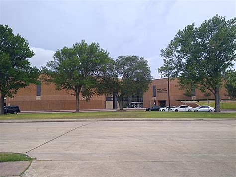 Alief Elsik High School - Wikiwand