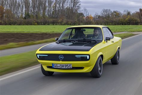 Opel Manta GSe ElektroMod (2021) | Reviews | Complete Car