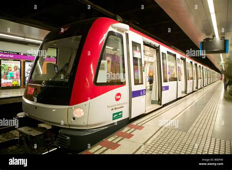 metro, Barcelona, Spain, station, rail, subway, train, symbol, TMB ...